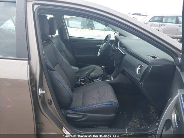 2T1BURHE6HC854137 Toyota COROLLA SE