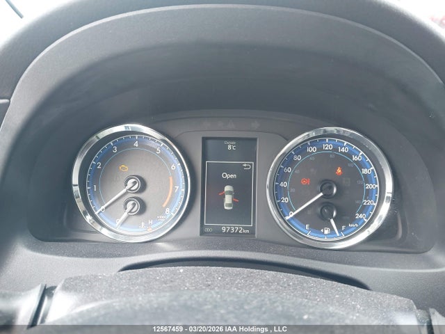 2T1BURHE6HC854137 Toyota COROLLA SE
