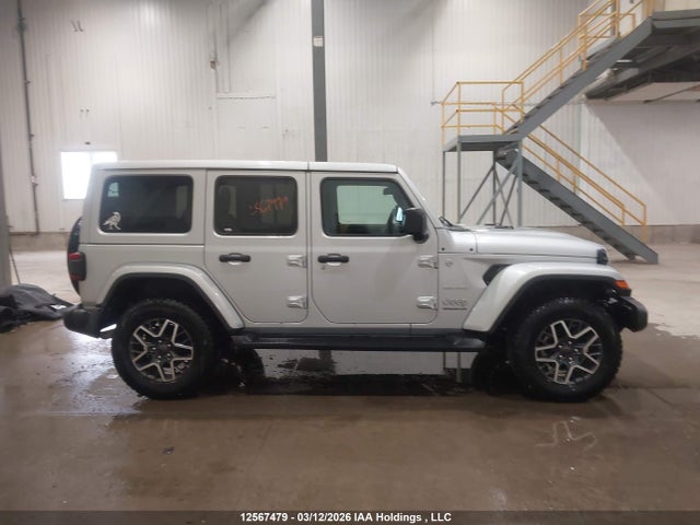 1C4PJXEN5RW125238 Jeep Wrangler 4-door Sahara