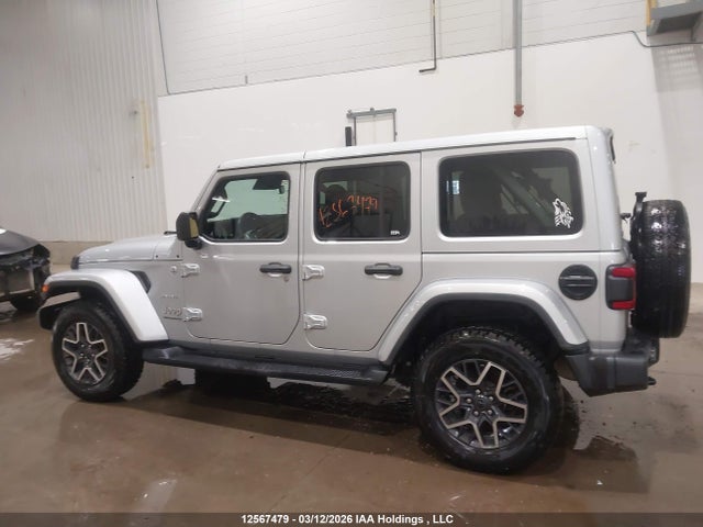 1C4PJXEN5RW125238 Jeep Wrangler 4-door Sahara