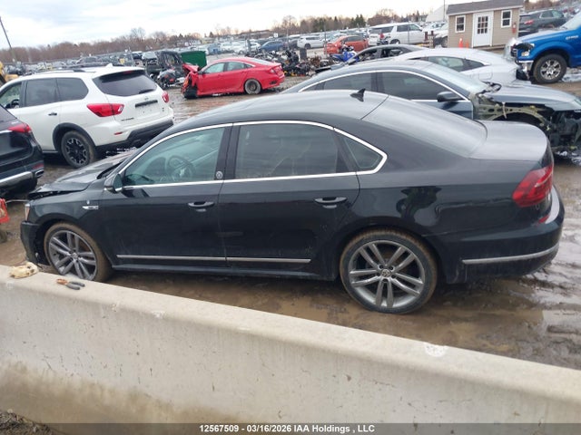 1VWKA7A3XKC006085 Volkswagen Passat Wolfsburg Edition