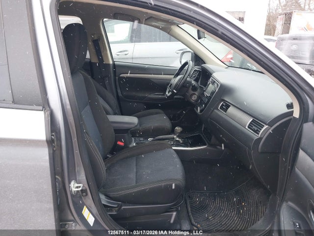 Продажа на аукционе авто 2017 Mitsubishi Outlander, vin: JA4AZ2A32HZ604259, номер лота: 12567511