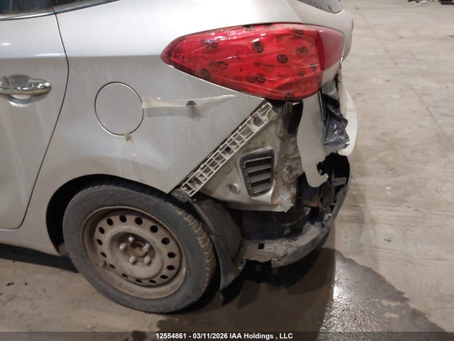 Продаж на аукціоні авто 2014 Kia Rondo Ex/ex Luxury/se, vin: KNAHU8A32E7006912, номер лоту: 12554861