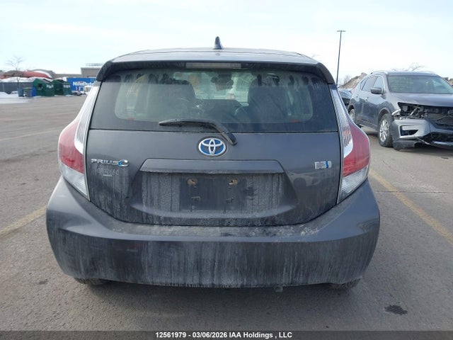 JTDKDTB30G1125302 Toyota Prius C Technology