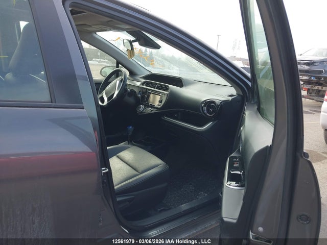 JTDKDTB30G1125302 Toyota Prius C Technology