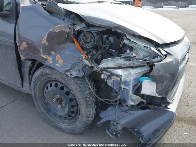 JTDKDTB30G1125302 Toyota Prius C Technology