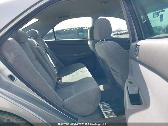12567537 :رقم المزاد ، 4T1BE32K44U377368 vin ، 2004 Toyota Camry Le/xle/se مزاد بيع
