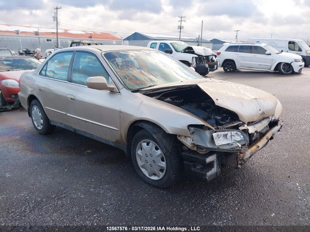 2000 Honda Accord მანქანა იყიდება აუქციონზე, vin: 1HGCG5574YA808080, აუქციონის ნომერი: 12567576
