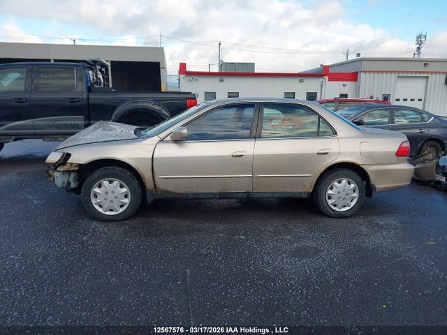 2000 Honda Accord მანქანა იყიდება აუქციონზე, vin: 1HGCG5574YA808080, აუქციონის ნომერი: 12567576