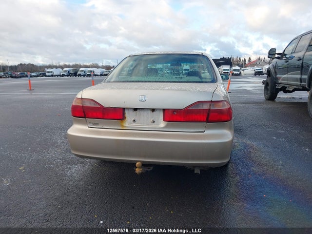 2000 Honda Accord მანქანა იყიდება აუქციონზე, vin: 1HGCG5574YA808080, აუქციონის ნომერი: 12567576