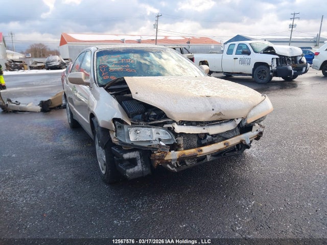 2000 Honda Accord მანქანა იყიდება აუქციონზე, vin: 1HGCG5574YA808080, აუქციონის ნომერი: 12567576