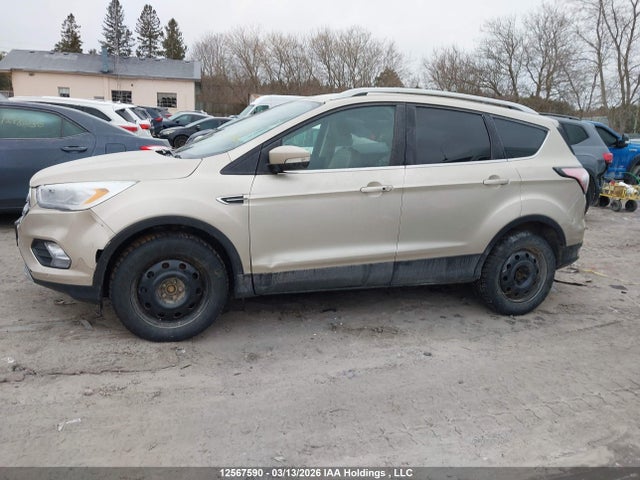 2018 Ford Escape Titanium მანქანა იყიდება აუქციონზე, vin: 1FMCU9J94JUC93717, აუქციონის ნომერი: 12567590