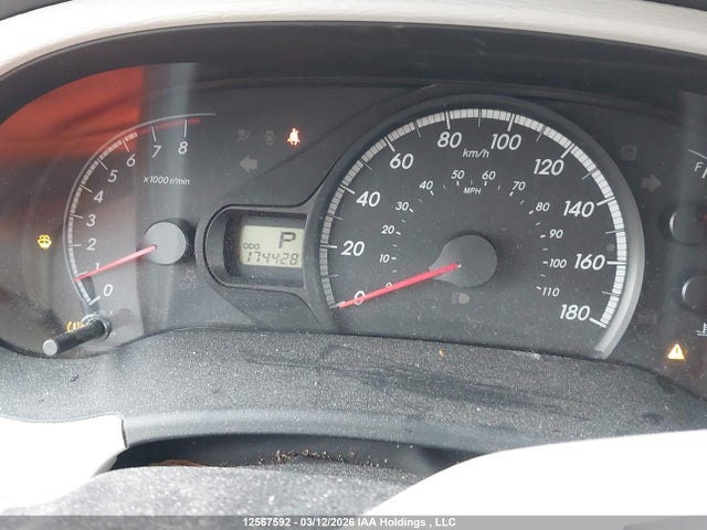 12567592 :رقم المزاد ، 5TDKK3DC5BS071364 vin ، 2011 Toyota Sienna Le 8 Passenger مزاد بيع