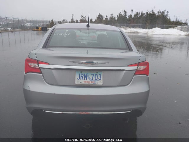 12567616 :رقم المزاد ، 1C3CCBAB5DN719743 vin ، 2013 Chrysler 200 Lx مزاد بيع