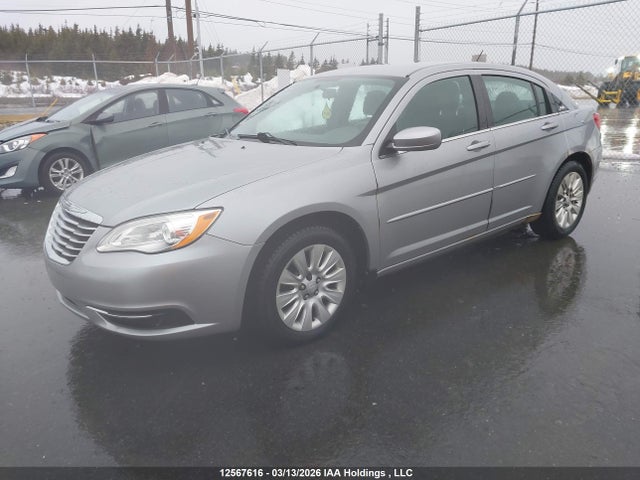 12567616 :رقم المزاد ، 1C3CCBAB5DN719743 vin ، 2013 Chrysler 200 Lx مزاد بيع