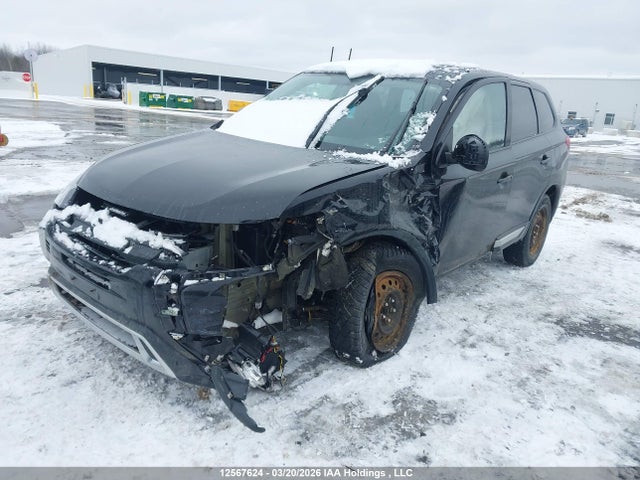 JA4AZ2A30KZ608446 Mitsubishi Outlander Es