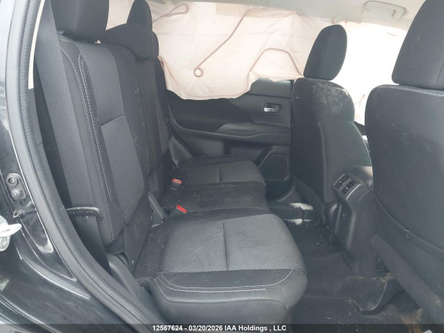 JA4AZ2A30KZ608446 Mitsubishi Outlander Es