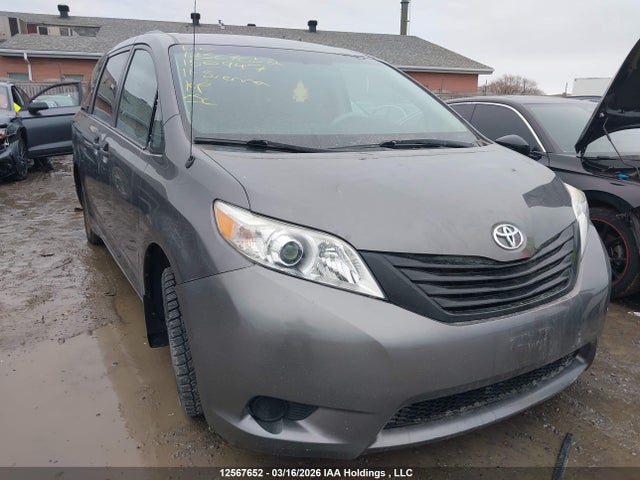 2011 Toyota Sienna მანქანა იყიდება აუქციონზე, vin: 5TDZK3DCXBS150947, აუქციონის ნომერი: 12567652