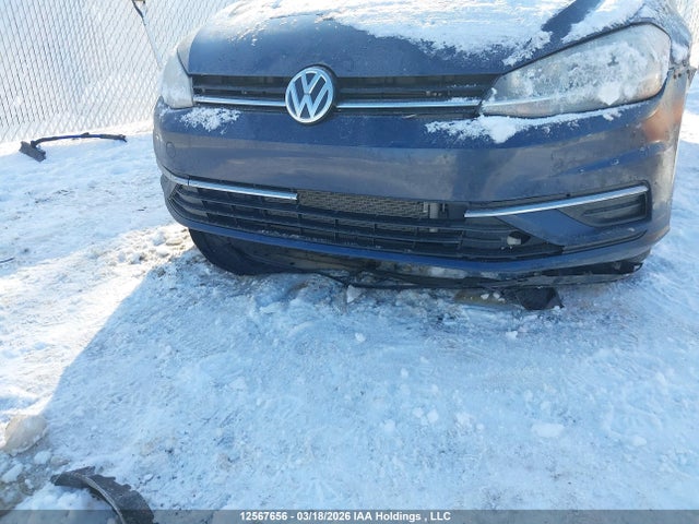 12567656 :رقم المزاد ، 3VWE17AU2JM269125 vin ، 2018 Volkswagen Golf 1.8 Tsi Trendline مزاد بيع