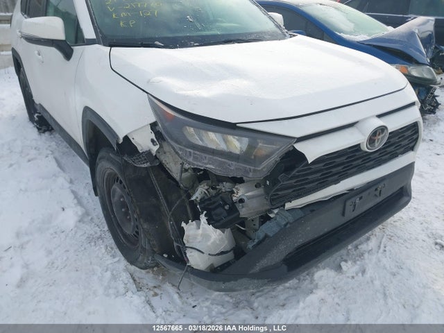 12567665 :رقم المزاد ، 2T3B1RFV3MC217770 vin ، 2021 Toyota Rav4 Le مزاد بيع