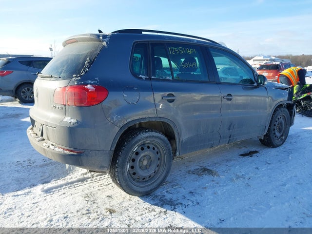 WVGHV7AX3FW501491 Volkswagen Tiguan Comfortline/trendline