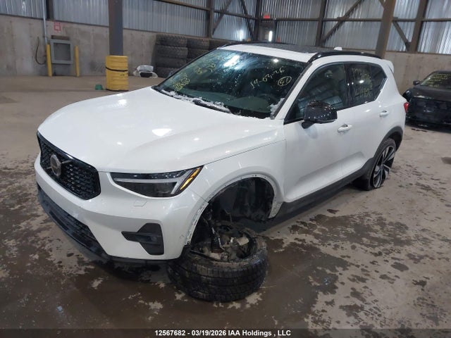 YV4L12UL4R2213073 Volvo Xc40 B5 Plus Dark Theme