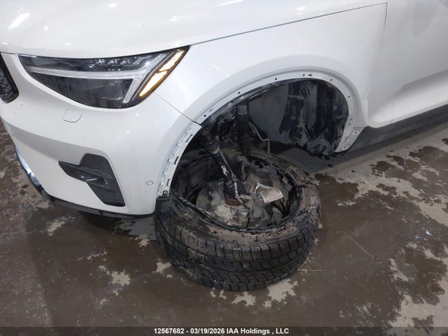 YV4L12UL4R2213073 Volvo Xc40 B5 Plus Dark Theme