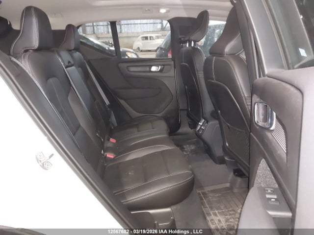 YV4L12UL4R2213073 Volvo Xc40 B5 Plus Dark Theme