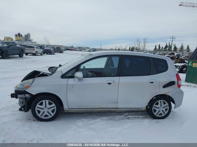 Продажа на аукционе авто 2007 Honda Fit Dx, vin: JHMGD38267S810191, номер лота: 12563433