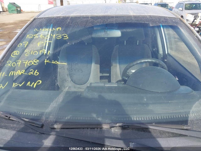 Продажа на аукционе авто 2007 Honda Fit Dx, vin: JHMGD38267S810191, номер лота: 12563433