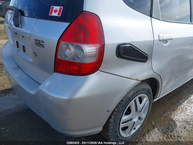 Продажа на аукционе авто 2007 Honda Fit Dx, vin: JHMGD38267S810191, номер лота: 12563433