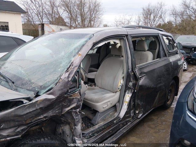 Toyota SIENNA LE 2014 5TDKK3DC8ES424958 Image 15