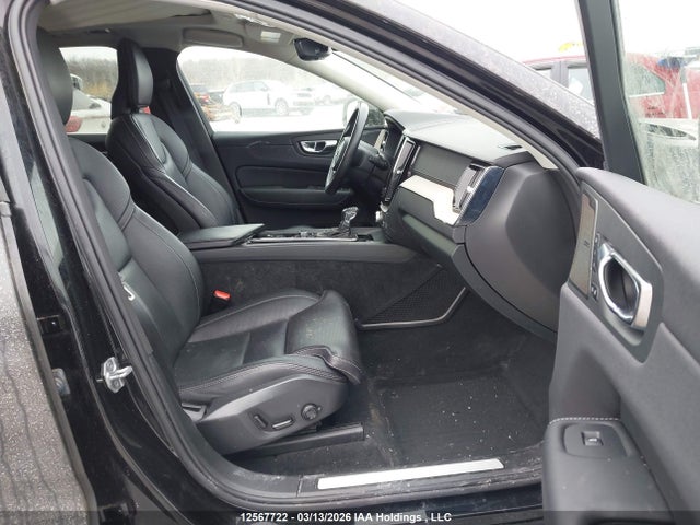 LYVA22RL0MB735528 Volvo Xc60 T6 Inscription