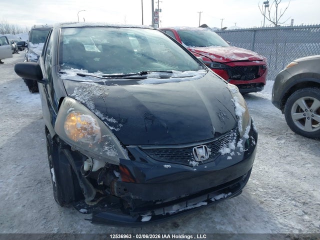12536963 :رقم المزاد ، LUCGE8H30E3000997 vin ، 2014 Honda Fit Dx-a مزاد بيع