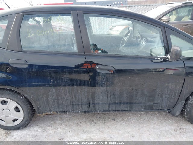 12536963 :رقم المزاد ، LUCGE8H30E3000997 vin ، 2014 Honda Fit Dx-a مزاد بيع