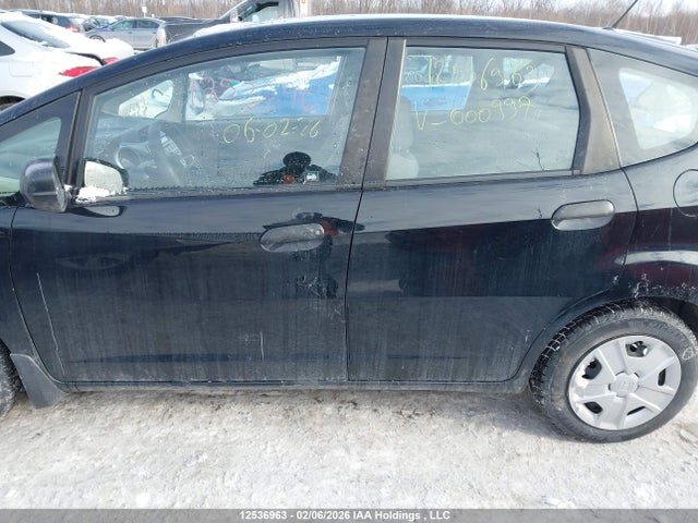 12536963 :رقم المزاد ، LUCGE8H30E3000997 vin ، 2014 Honda Fit Dx-a مزاد بيع
