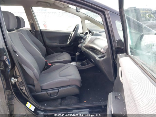 12536963 :رقم المزاد ، LUCGE8H30E3000997 vin ، 2014 Honda Fit Dx-a مزاد بيع