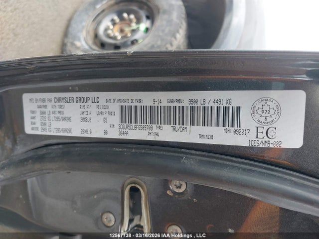 12567738 :رقم المزاد ، 3C6UR5DL8FG509709 vin ، 2015 Ram 2500 Slt مزاد بيع