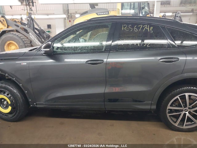 12567748 :رقم المزاد ، WA1EAAGU8S2044752 vin ، 2025 Audi Q5 Sportback Progressiv مزاد بيع