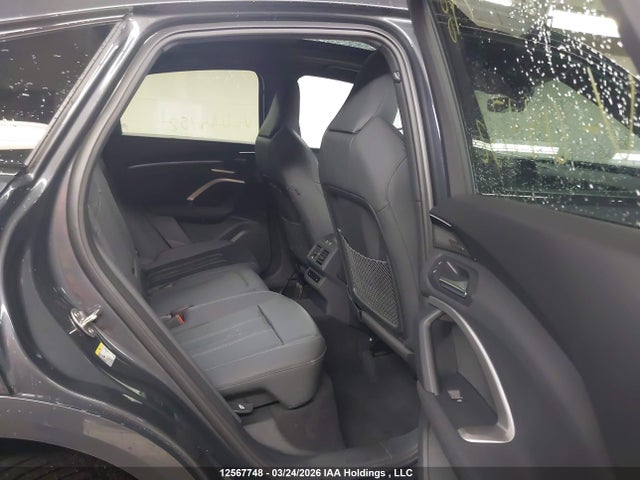 12567748 :رقم المزاد ، WA1EAAGU8S2044752 vin ، 2025 Audi Q5 Sportback Progressiv مزاد بيع