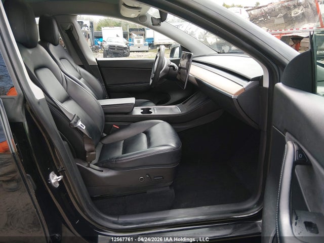 5YJYGAED8MF135377 Tesla Model Y Performance/standard Range