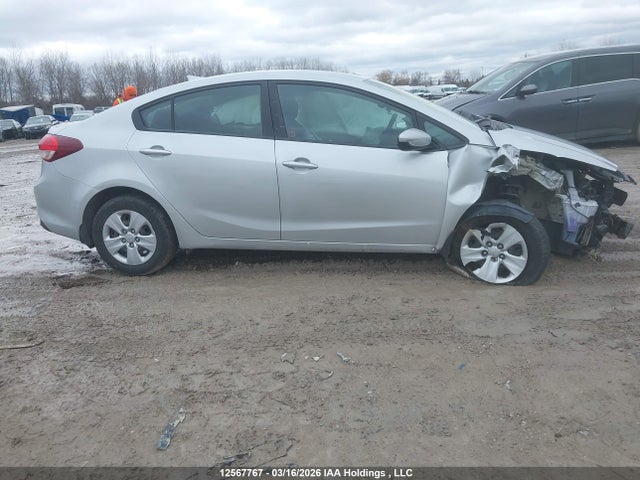 12567767 :رقم المزاد ، 3KPFL4A74HE070625 vin ، 2017 Kia Forte مزاد بيع