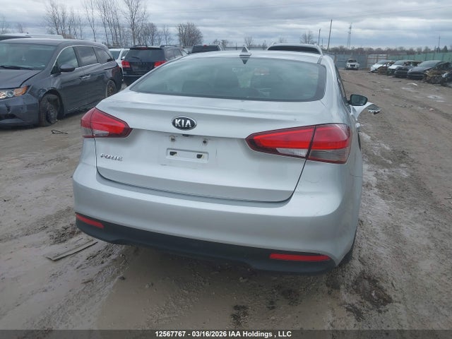 12567767 :رقم المزاد ، 3KPFL4A74HE070625 vin ، 2017 Kia Forte مزاد بيع