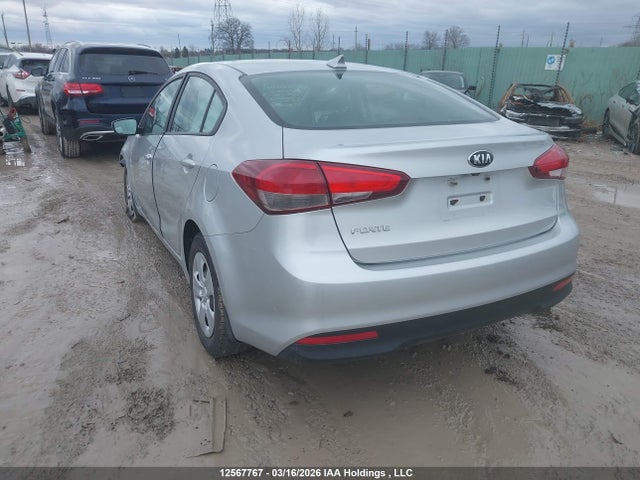 12567767 :رقم المزاد ، 3KPFL4A74HE070625 vin ، 2017 Kia Forte مزاد بيع