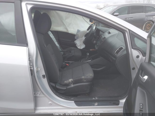 12567767 :رقم المزاد ، 3KPFL4A74HE070625 vin ، 2017 Kia Forte مزاد بيع