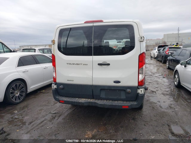 Ford Transit T-250 2015 1FTNR2ZG5FKA82733 Image 16