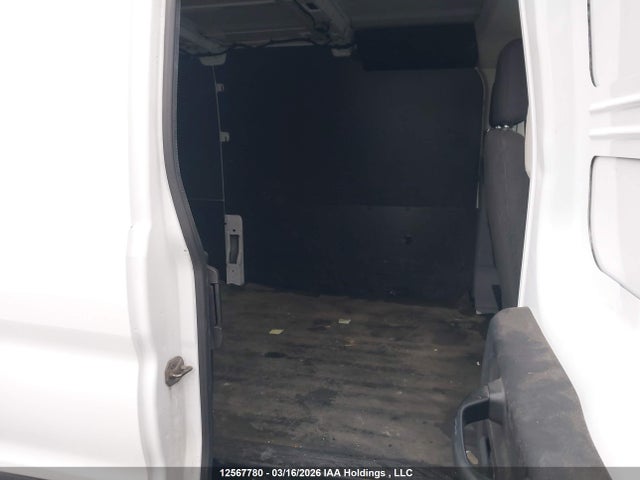Ford Transit T-250 2015 1FTNR2ZG5FKA82733 Image 8