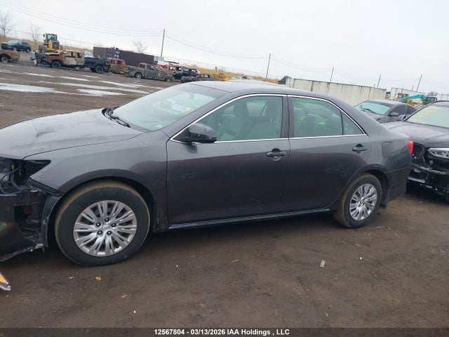12567804 :رقم المزاد ، 4T1BF1FK8CU201935 vin ، 2012 Toyota Camry Se/le/xle مزاد بيع