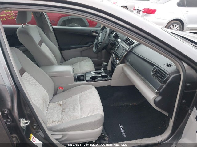 12567804 :رقم المزاد ، 4T1BF1FK8CU201935 vin ، 2012 Toyota Camry Se/le/xle مزاد بيع