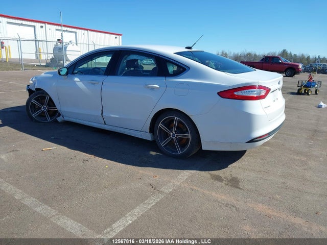 12567816 :رقم المزاد ، 3FA6P0HD4FR254869 vin ، 2015 Ford Fusion Se مزاد بيع